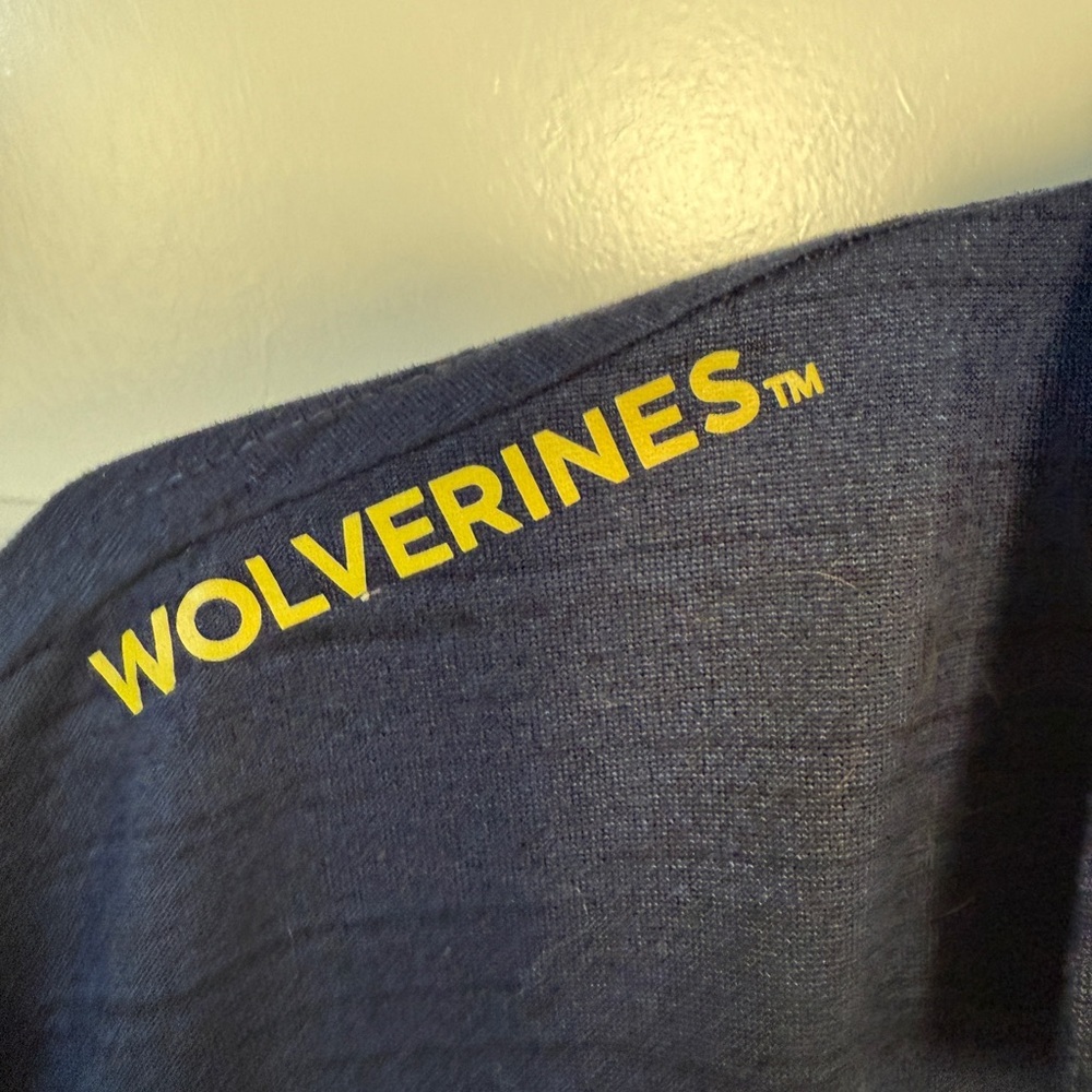 Michigan Wolverines Men's Polo Shirt XXL Collegiate Gift Football Sports - Picture 3 of 5